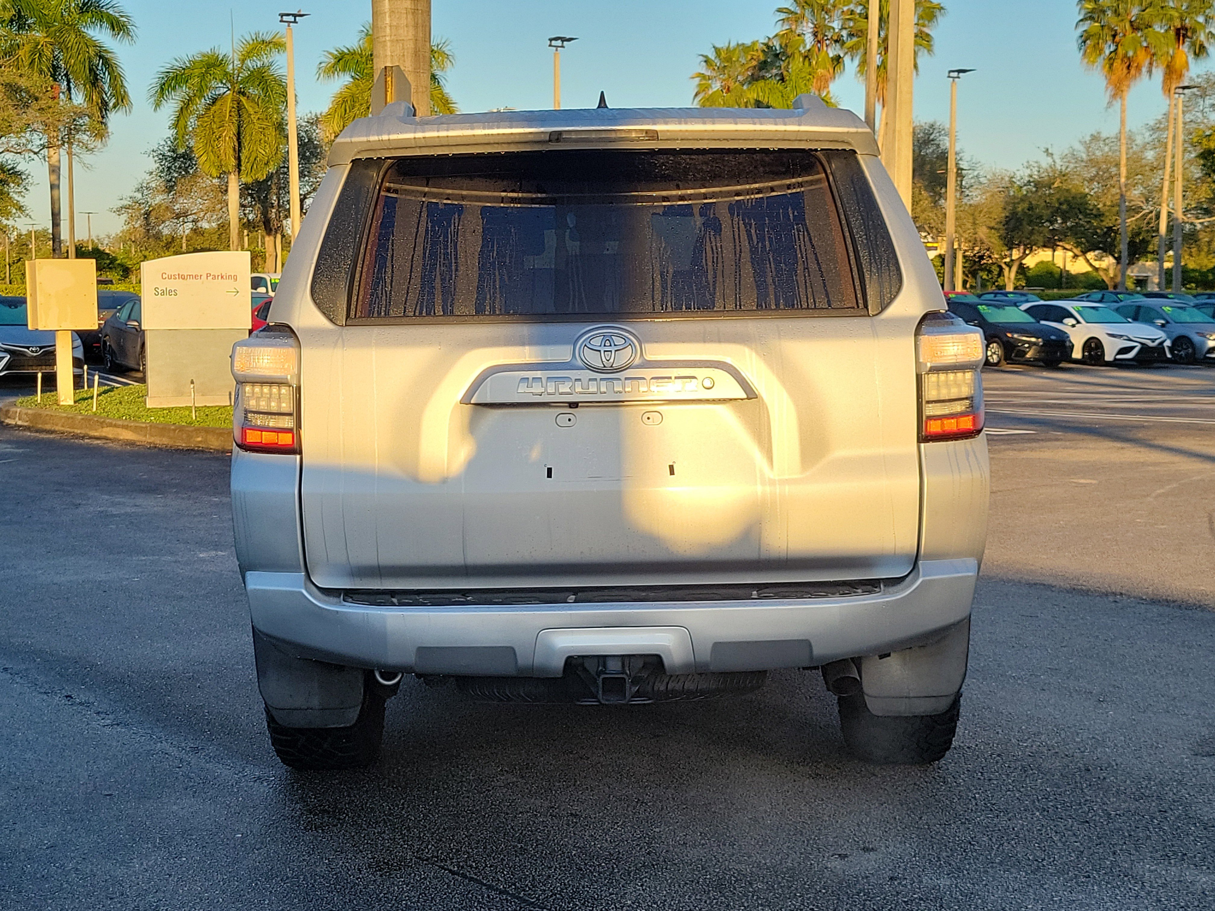 Used 2014 Toyota 4Runner SR5 image 6