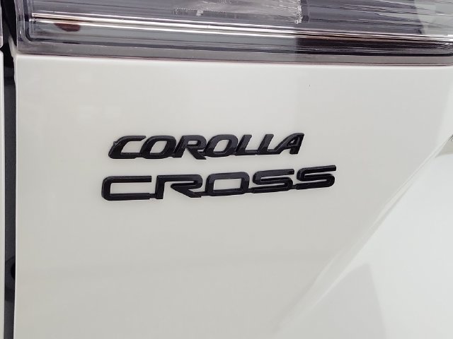 Used 2024 Toyota Corolla Cross AWD Hybrid image 9