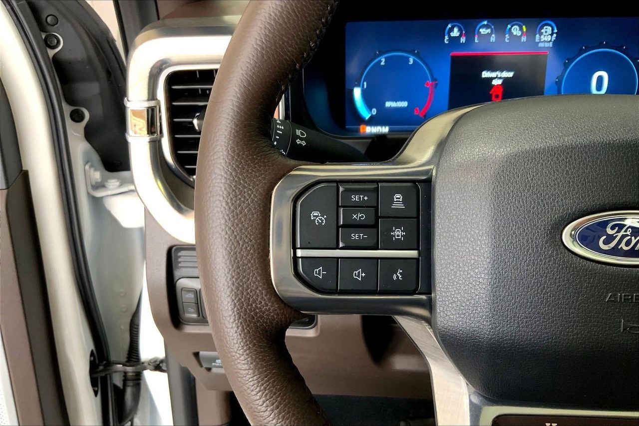 Certified 2025 Ford F350 King Ranch image 21