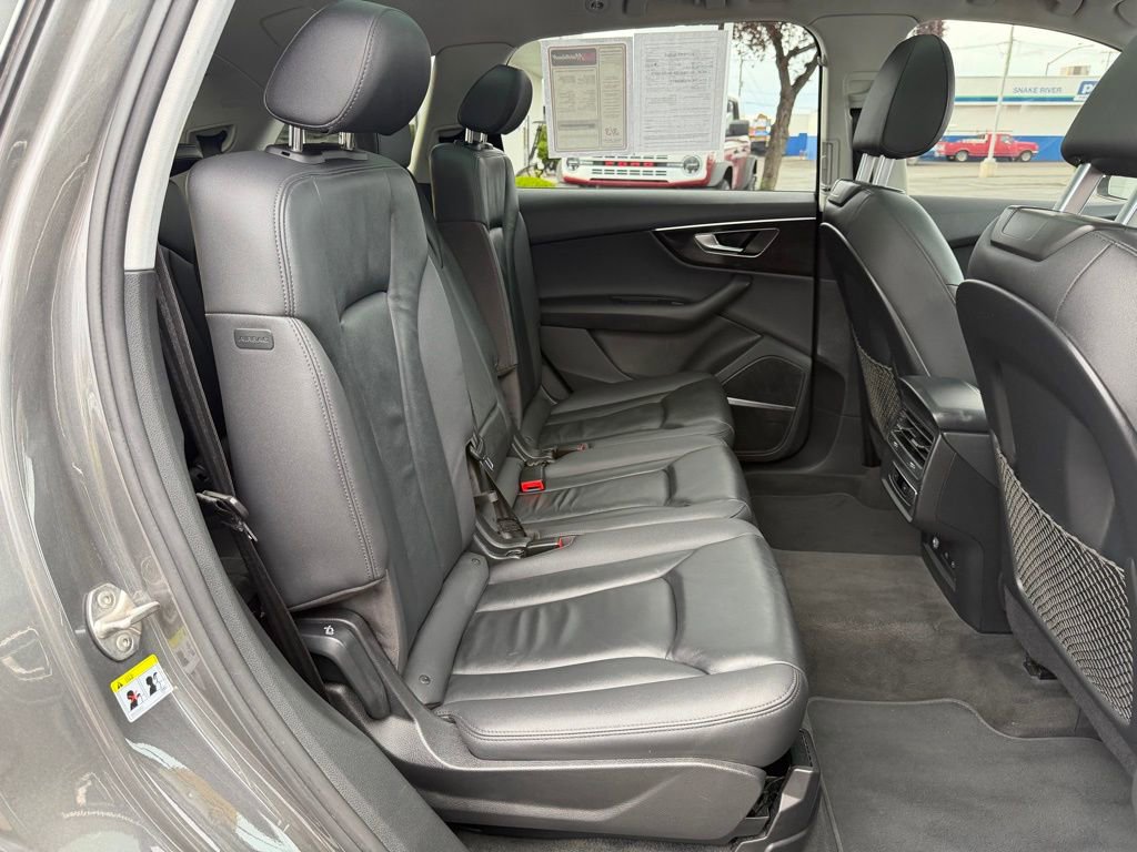 Used 2022 Audi Q7 3.0T Premium Plus AWD/4WD image 31