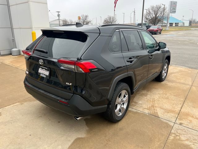 Used 2025 Toyota RAV4 XLE image 5