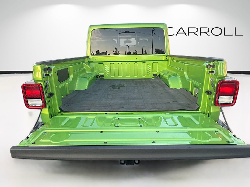 Used 2025 Jeep Gladiator Sport image 12