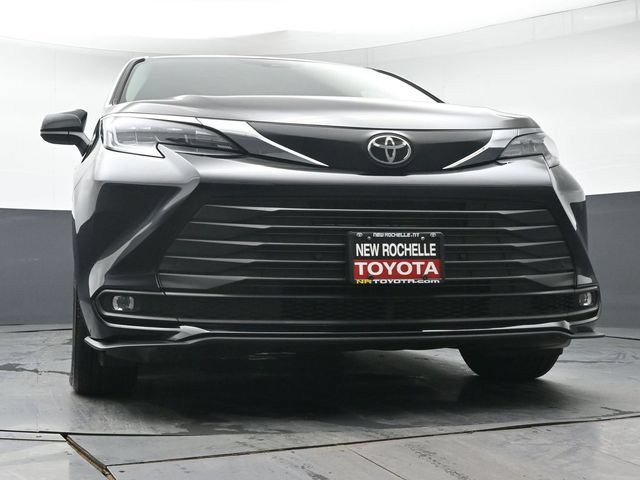Certified 2026 Toyota Sienna XLE AWD/4WD image 42