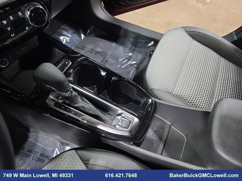 Used 2025 Chevrolet Trax LT w/ LT Convenience Package image 23