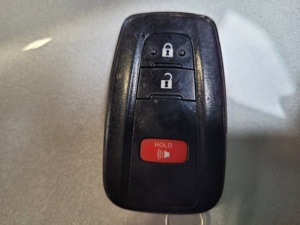 Used 2021 Toyota Highlander L FWD image 32