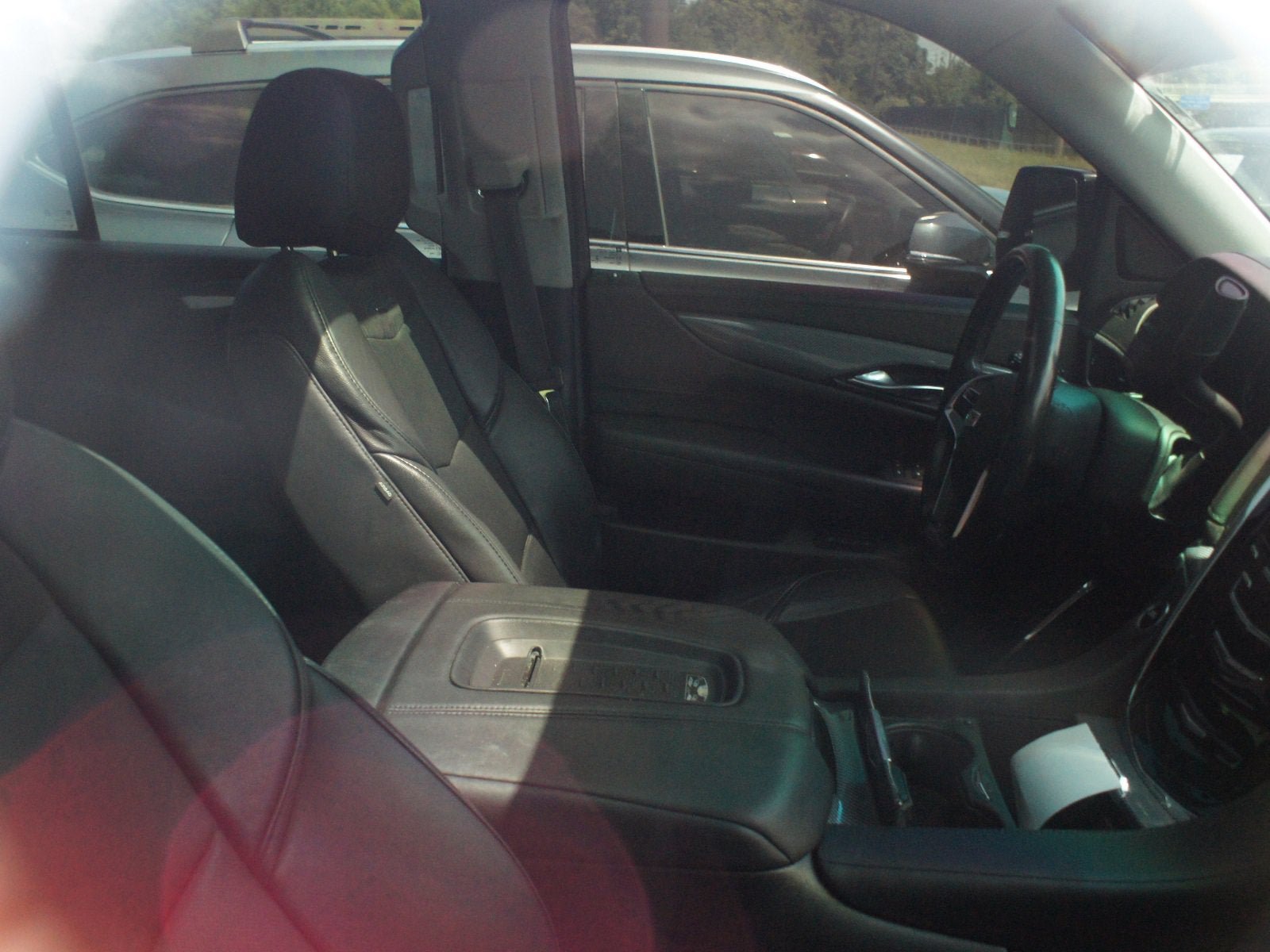 Used 2016 Cadillac Escalade Premium AWD/4WD image 4