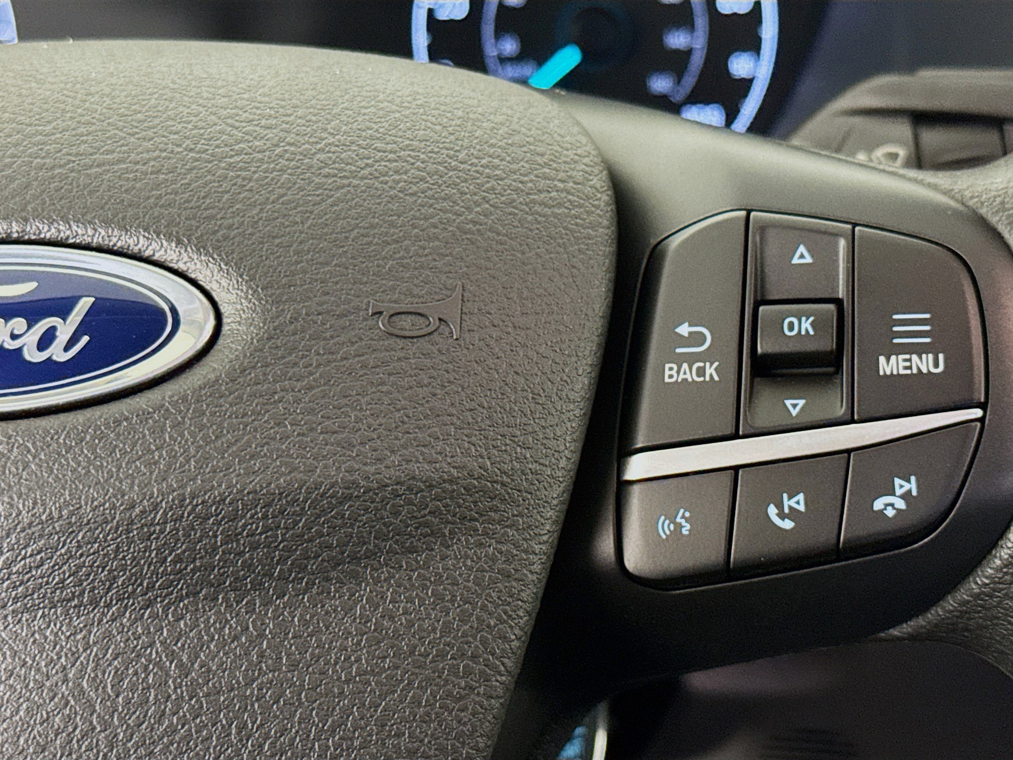 Used 2023 Ford E-Transit Low Roof image 14