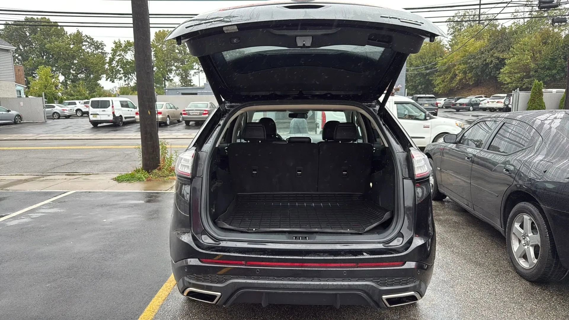 Used 2018 Ford Edge Sport w/ Ford Safe & Smart Package image 27