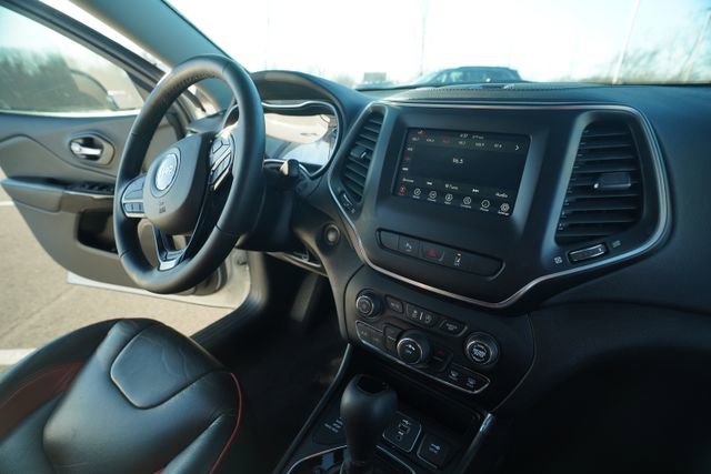 Used 2021 Jeep Cherokee Latitude Plus image 31