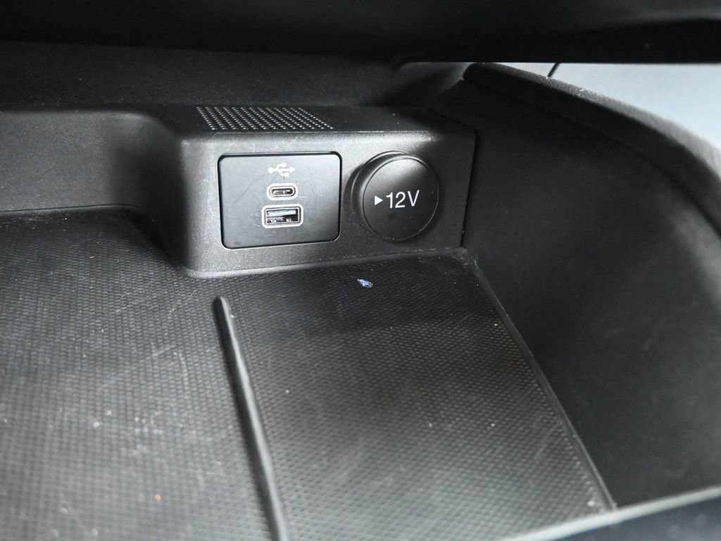 Used 2025 Ford Escape ST-Line AWD/4WD image 34