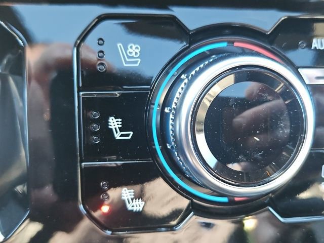 New 2026 GMC Sierra 1500 AT4X w/ LPO, Black Badging Package image 38