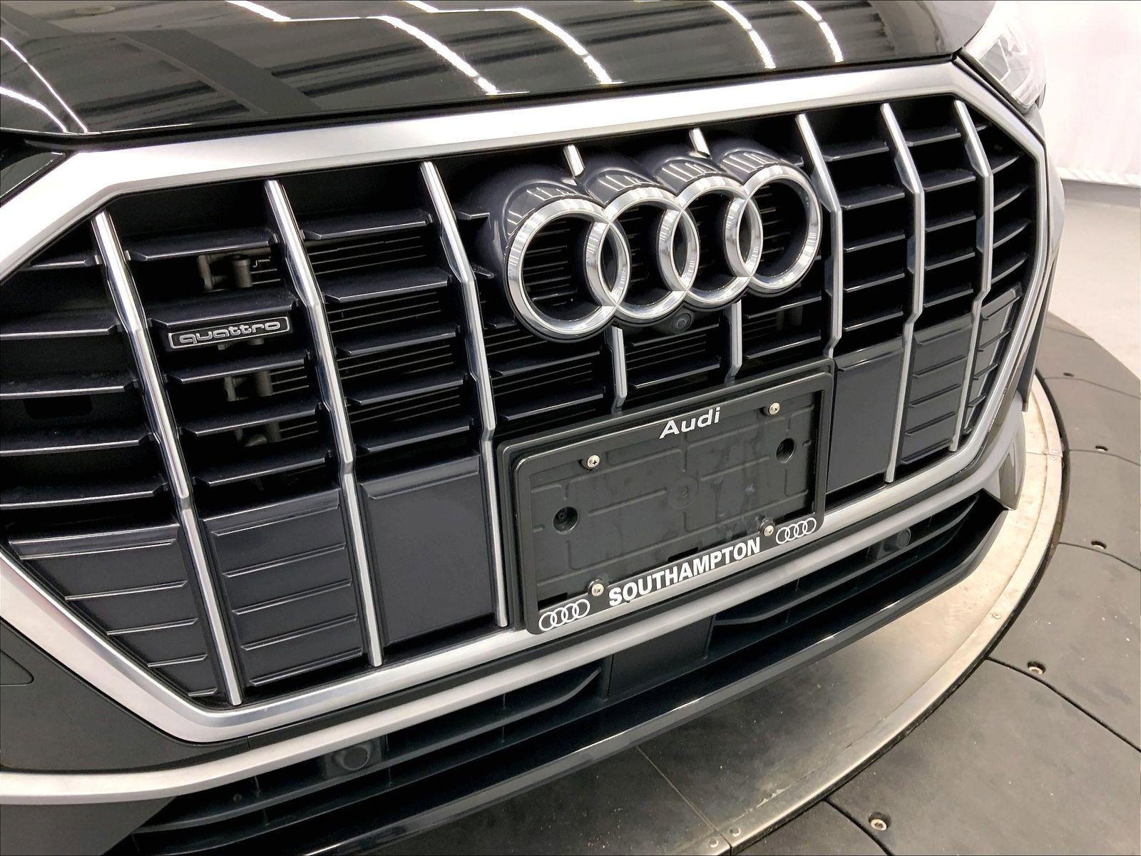 Certified 2023 Audi Q3 2.0T Premium Plus w/ Premium Plus Package AWD/4WD image 29