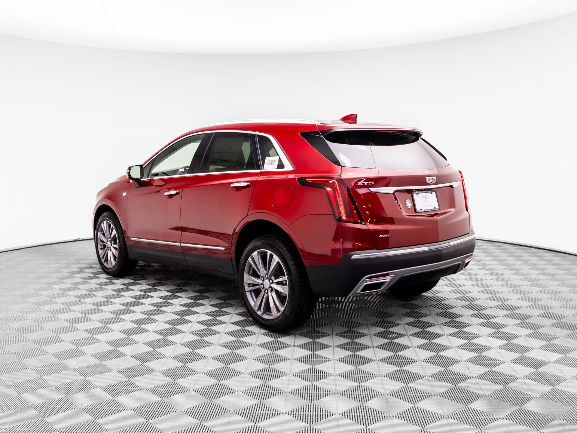 New 2026 Cadillac XT5 Premium Luxury w/ Driver Assist Package image 3
