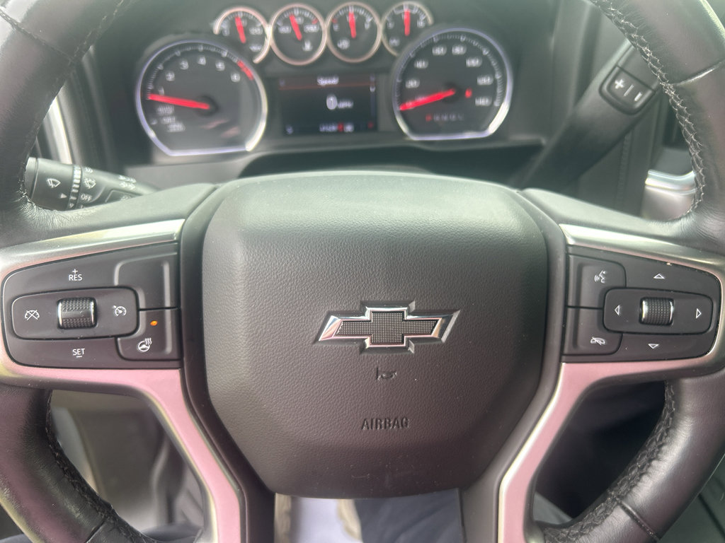 Used 2020 Chevrolet Silverado 1500 RST AWD/4WD image 25