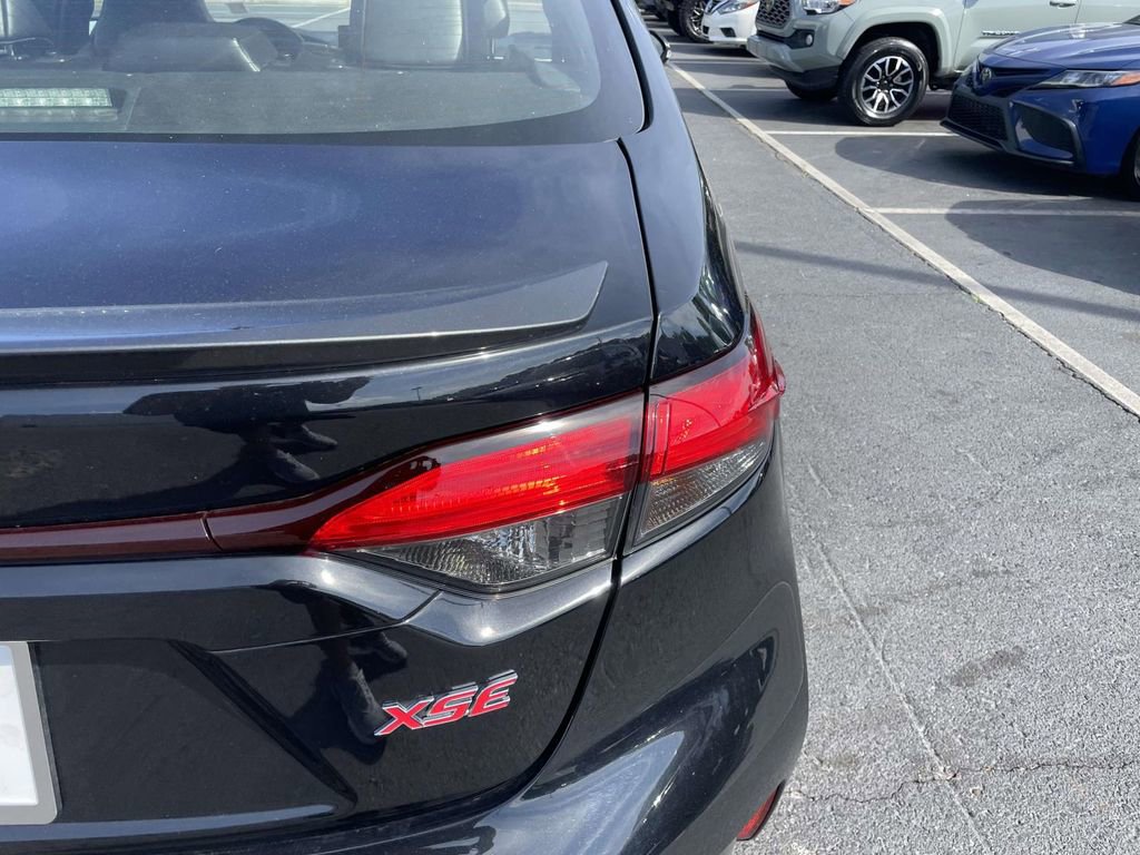 Used 2022 Toyota Corolla XSE image 17