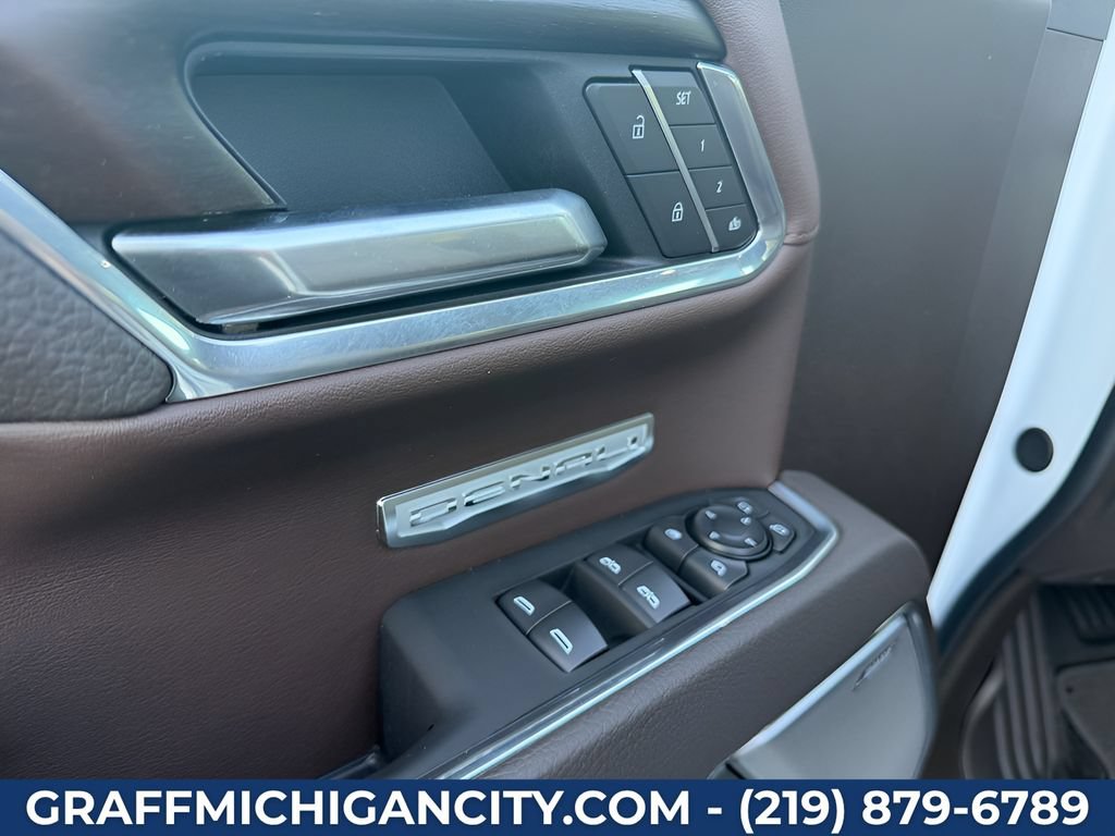 Used 2026 GMC Sierra 1500 Denali w/ Denali Reserve Package AWD/4WD image 10
