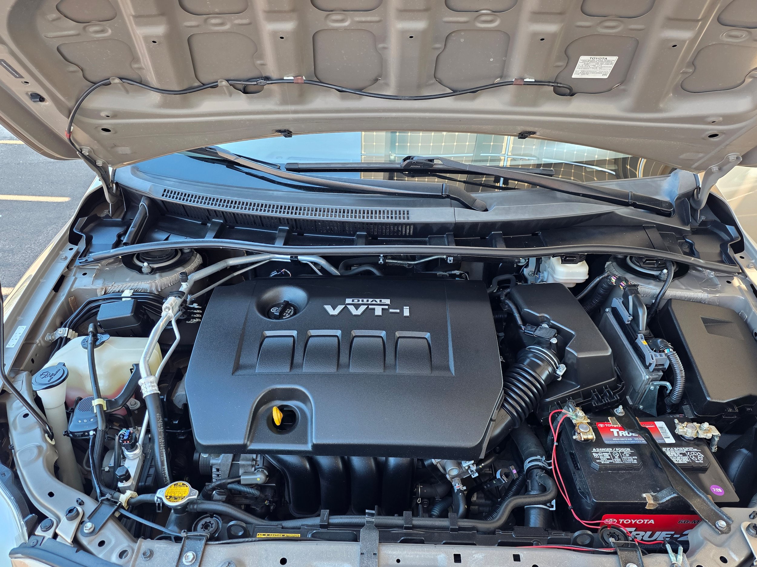 Used 2010 Toyota Corolla LE FWD image 26