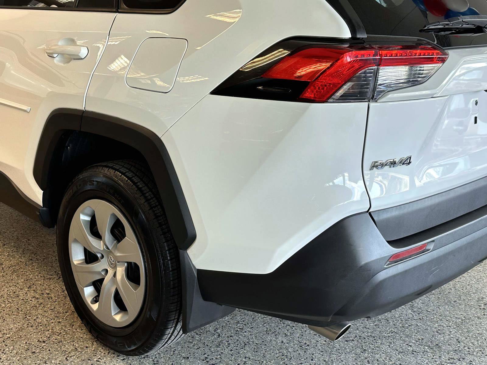 Certified 2020 Toyota RAV4 LE w/ All Weather Liner Package AWD/4WD image 7