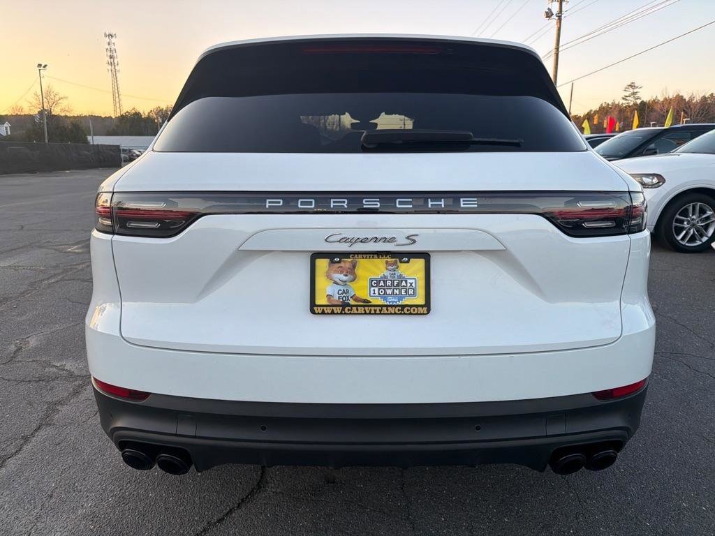 Used 2022 Porsche Cayenne S w/ Premium Package image 5