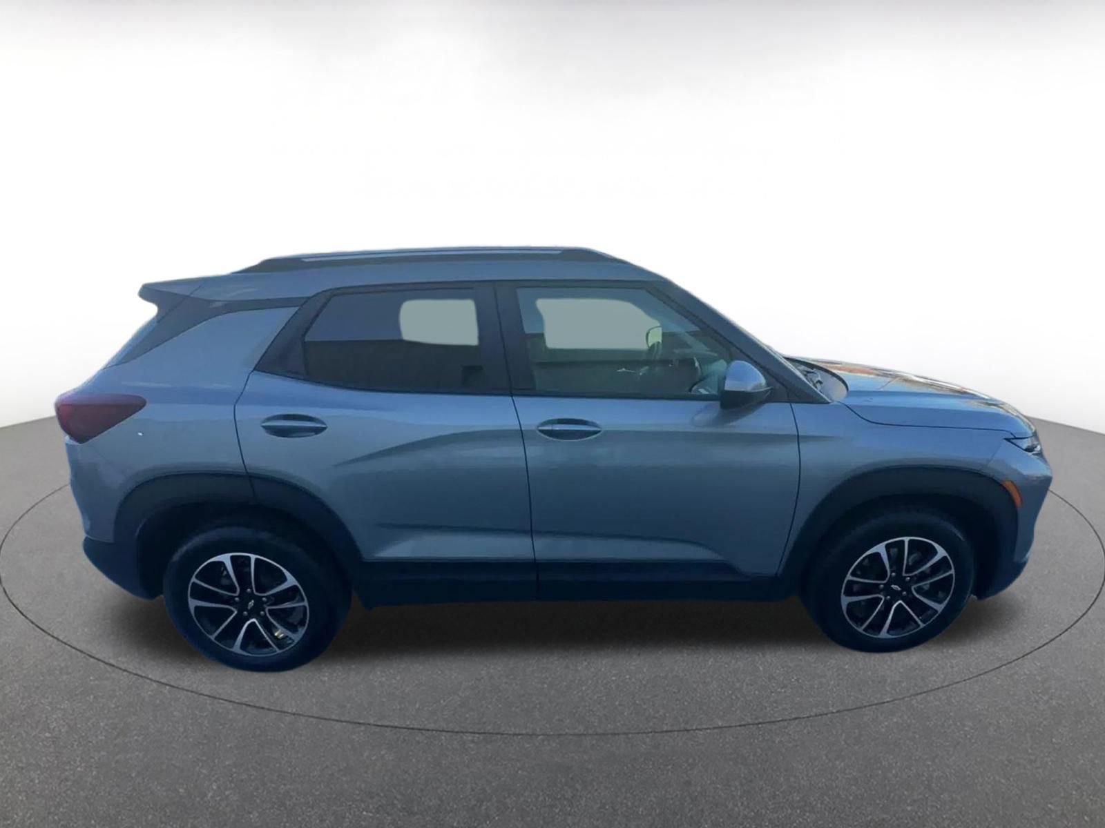 Used 2025 Chevrolet TrailBlazer LT image 16