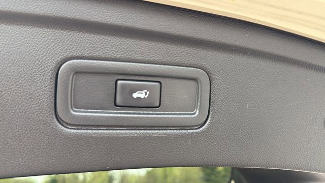 Used 2015 INFINITI QX70 AWD w/ Premium Package image 30