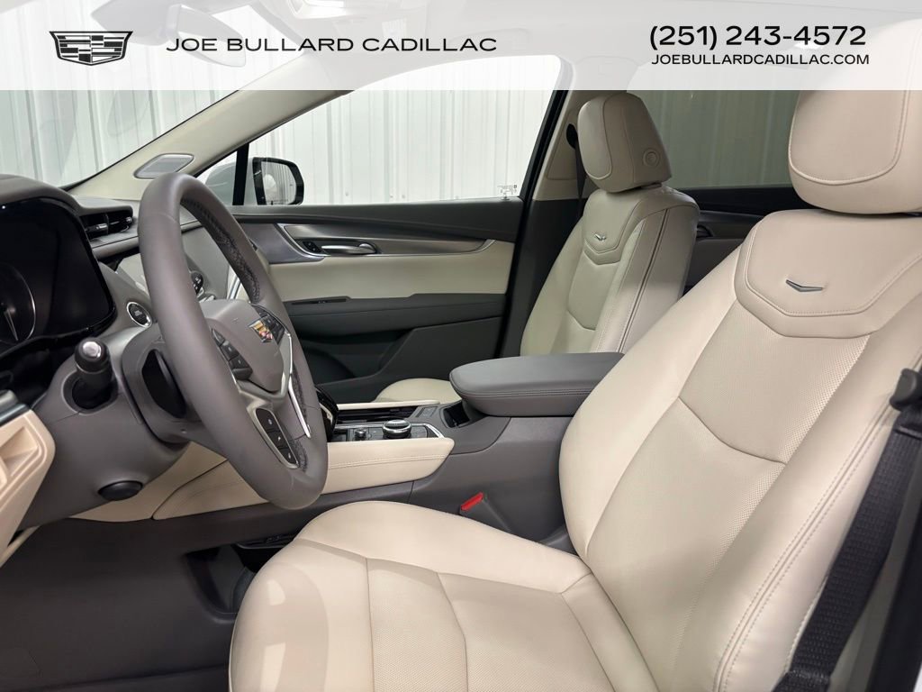 New 2025 Cadillac XT5 Premium Luxury w/ LPO, Floor Liner Package image 5