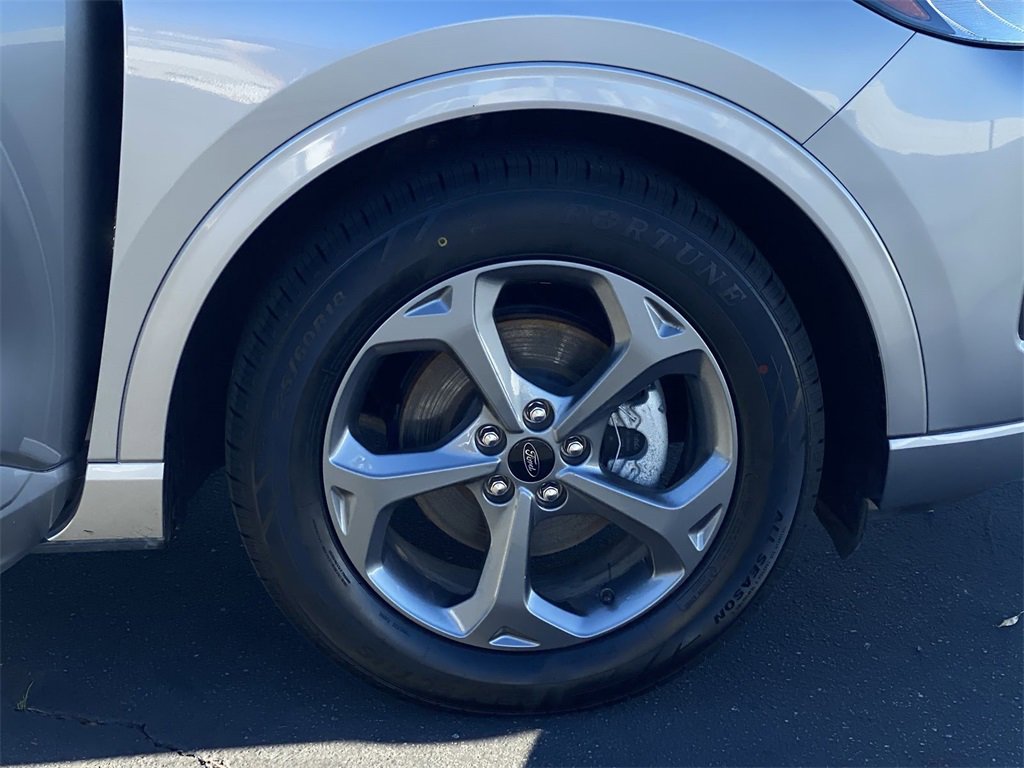 Used 2024 Ford Escape ST-Line image 43