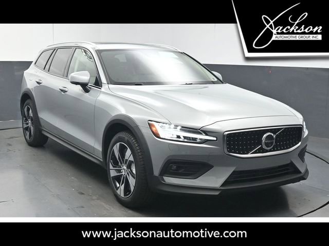New 2026 Volvo V60 B5 Cross Country Plus w/ Protection Package Premier image 1