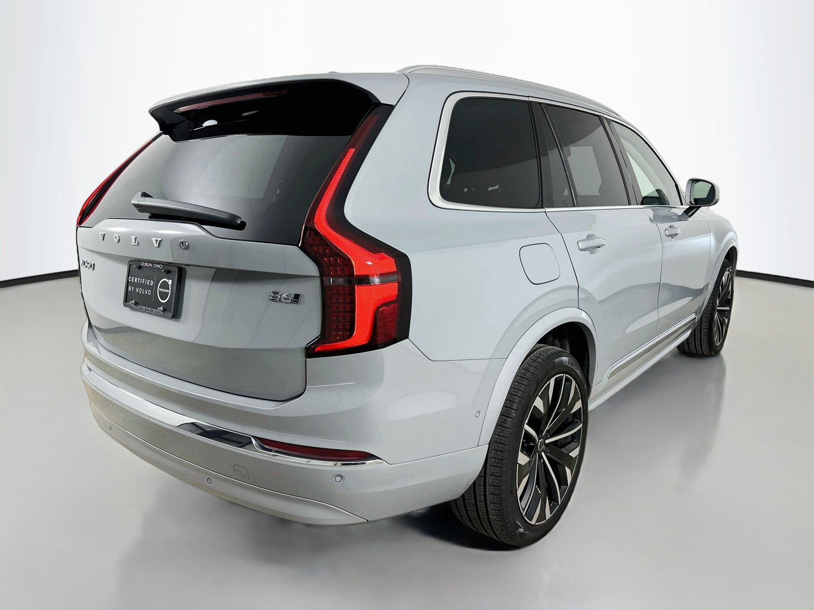Used 2026 Volvo XC90 B6 Ultra w/ Protection Package AWD/4WD image 5