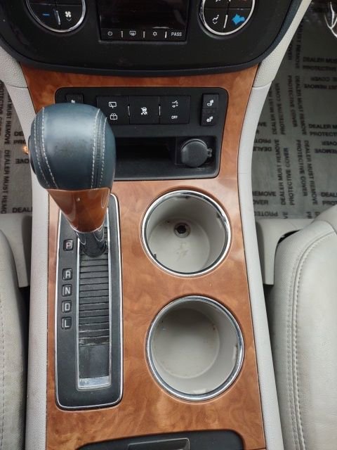 Used 2008 Saturn Outlook XR w/ Premium Trim Package image 14