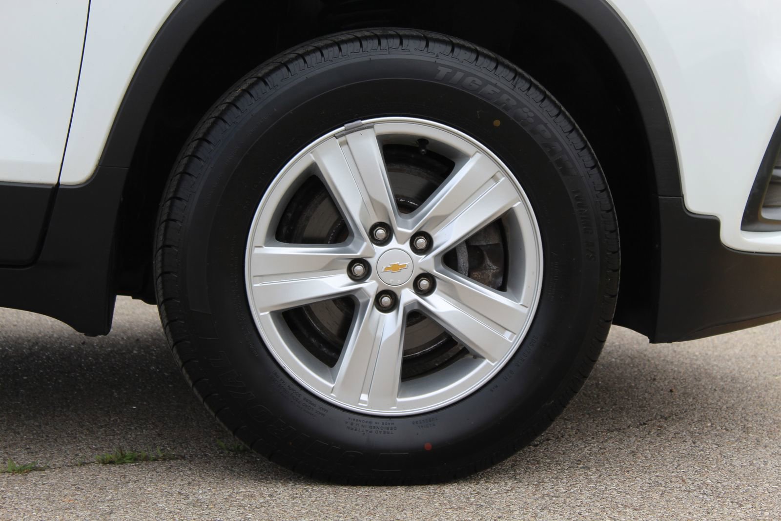 Used 2017 Chevrolet Trax LS AWD/4WD image 23