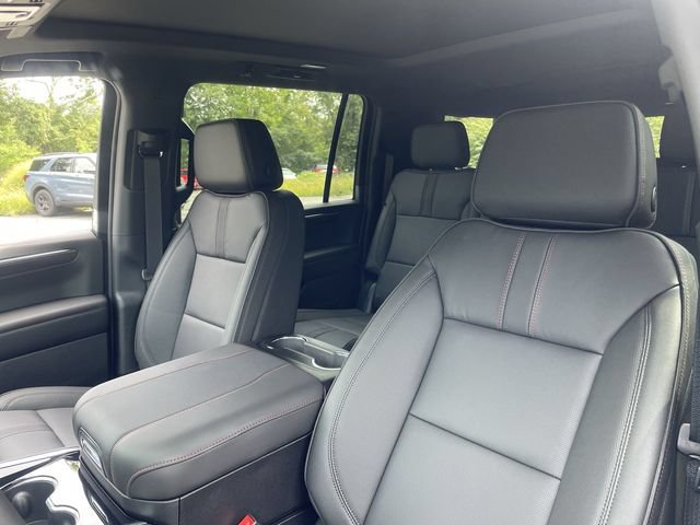 New 2026 Chevrolet Suburban RST w/ RST Capability Package AWD/4WD image 11