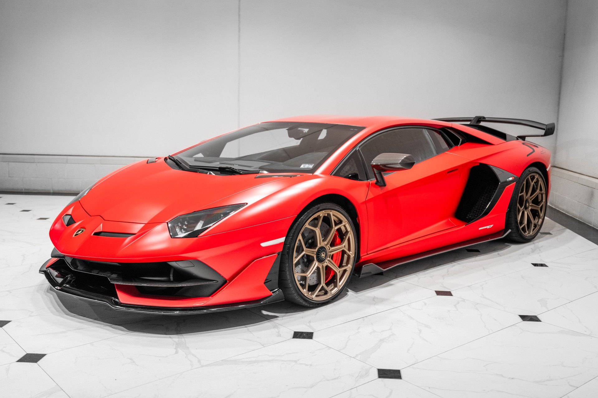 Used 2021 Lamborghini Aventador SVJ AWD/4WD image 5