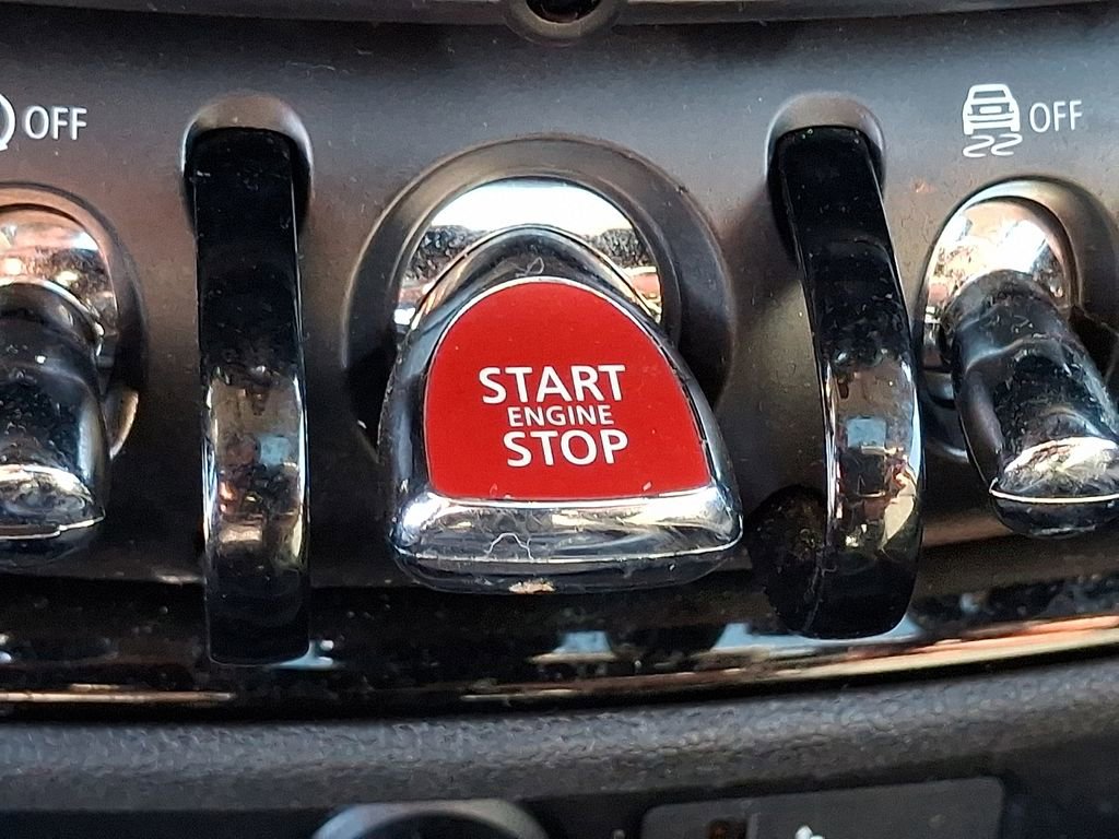 Used 2020 MINI Cooper Clubman S image 24