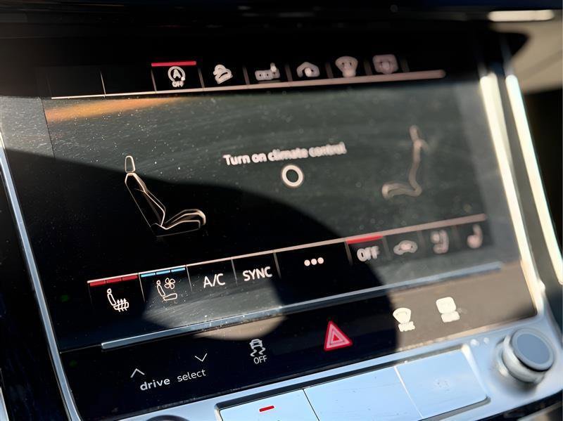 Used 2020 Audi Q8 Prestige w/ Prestige Package AWD/4WD image 46