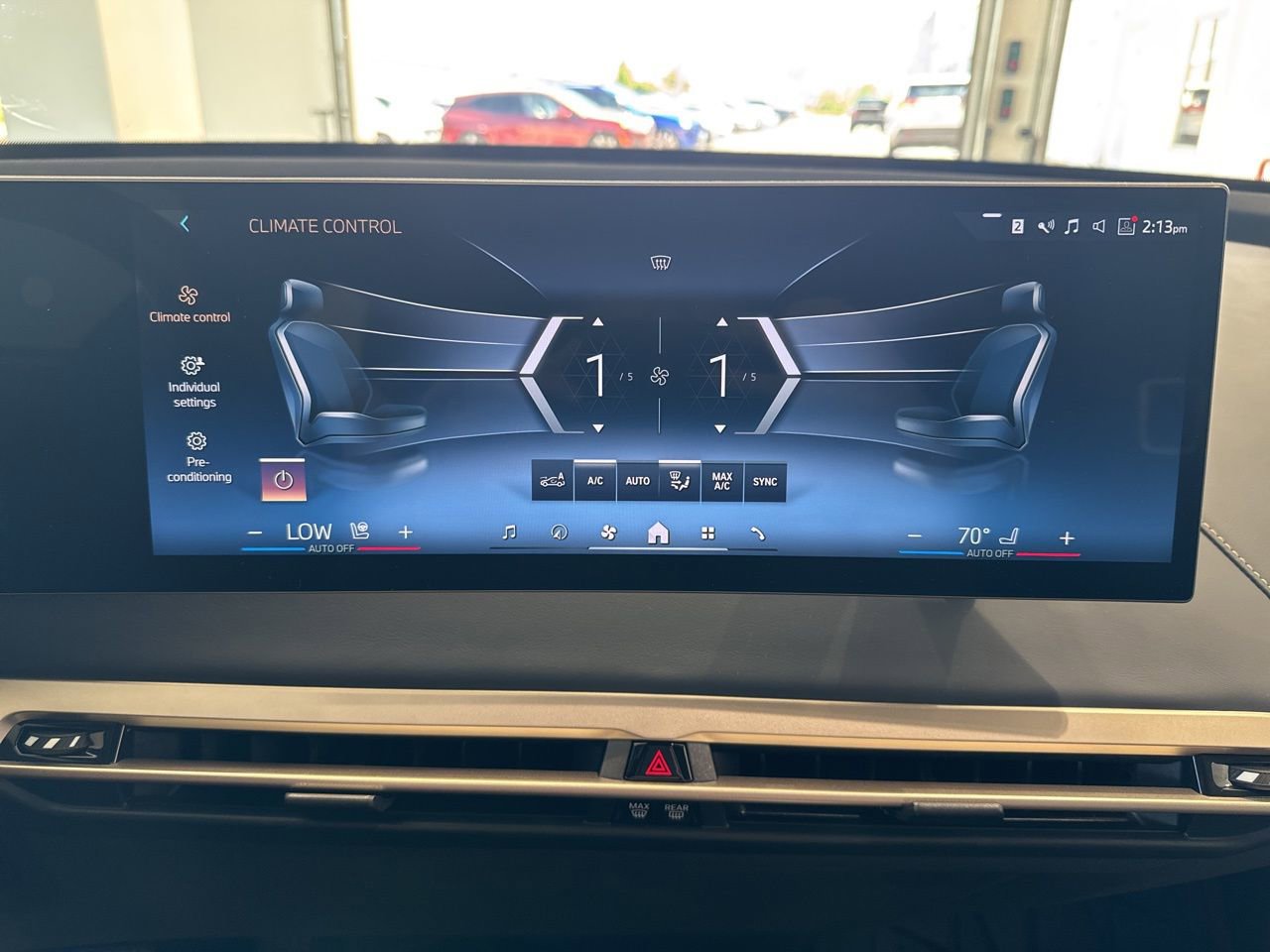 Used 2024 BMW iX xDrive50 w/ Sport Package image 25