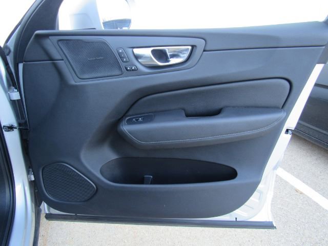 Used 2020 Volvo XC60 T8 Inscription image 21