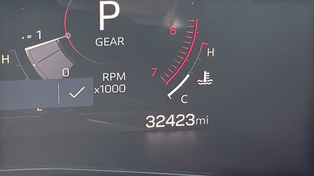 Used 2024 GMC Canyon AT4 w/ AT4 Premium Package AWD/4WD image 15