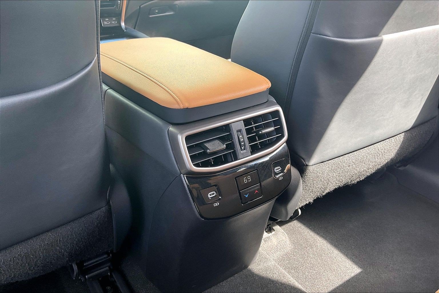 Used 2025 Lexus RX 350 FWD w/ Technology Package image 39