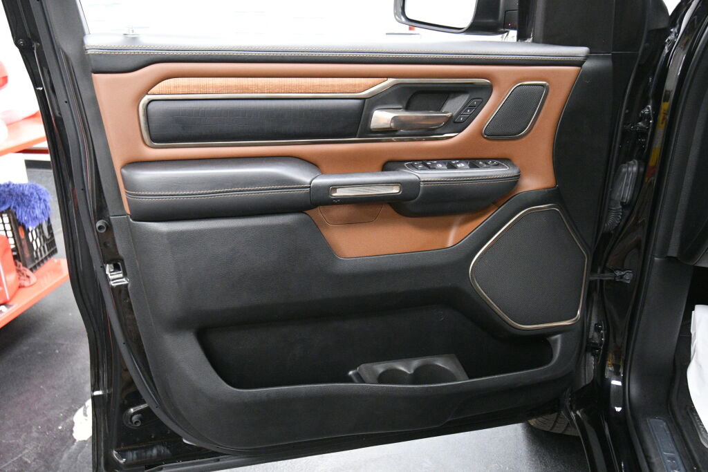 Used 2022 RAM 1500 Limited image 8