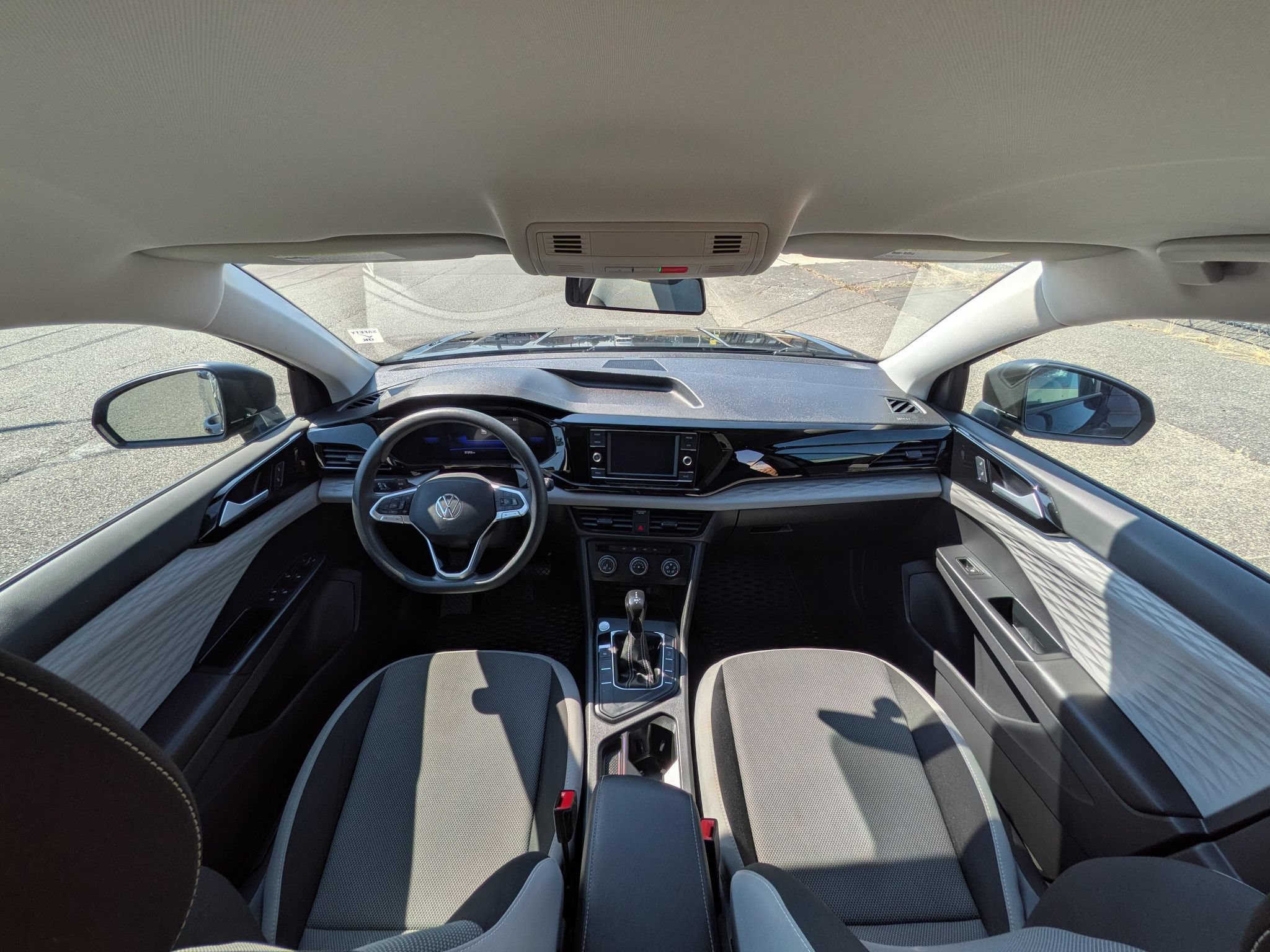Used 2022 Volkswagen Taos S FWD image 9
