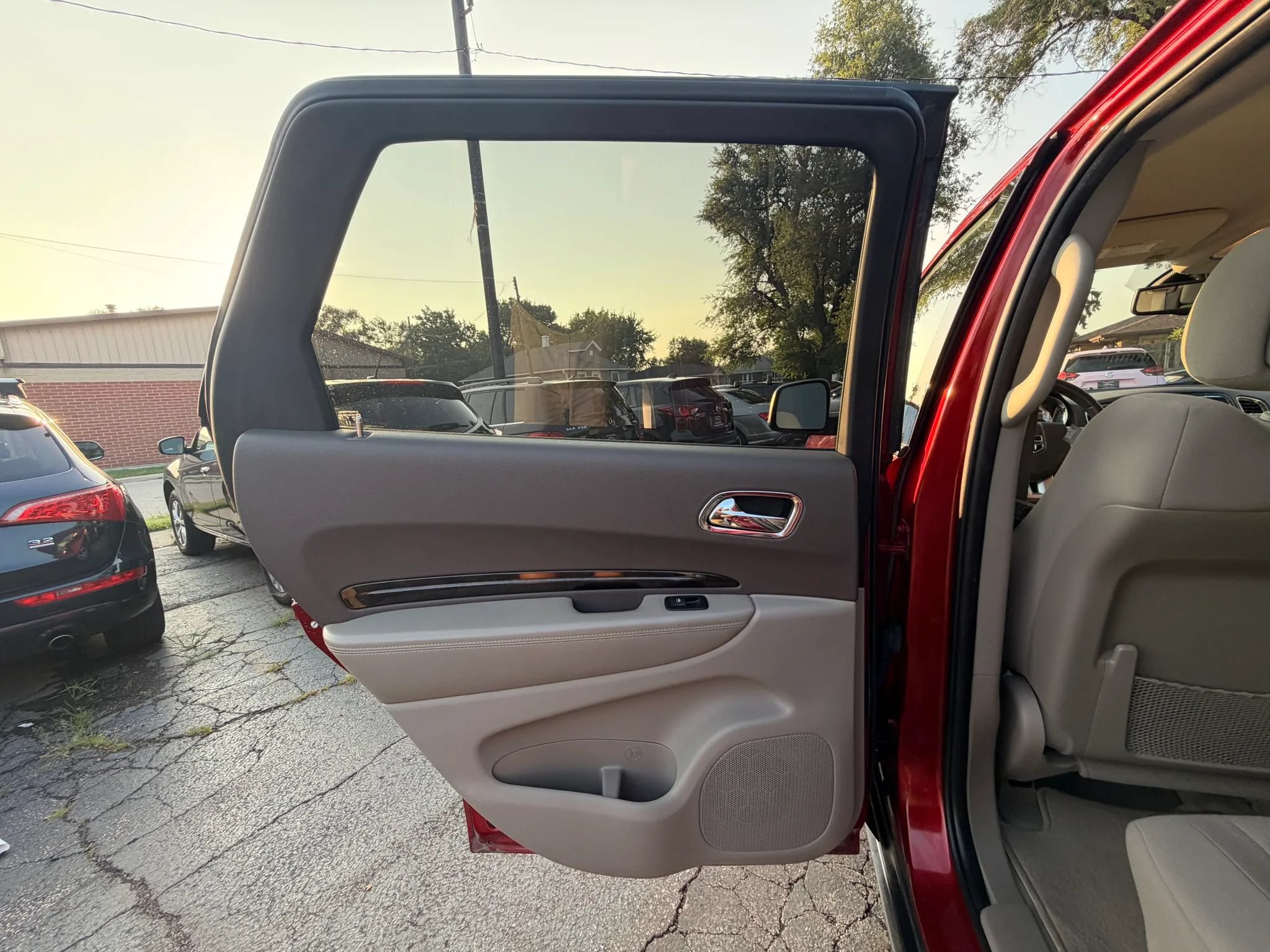Used 2011 Dodge Durango Crew AWD/4WD image 16