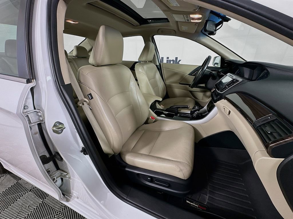 Used 2016 Honda Accord EX-L image 34