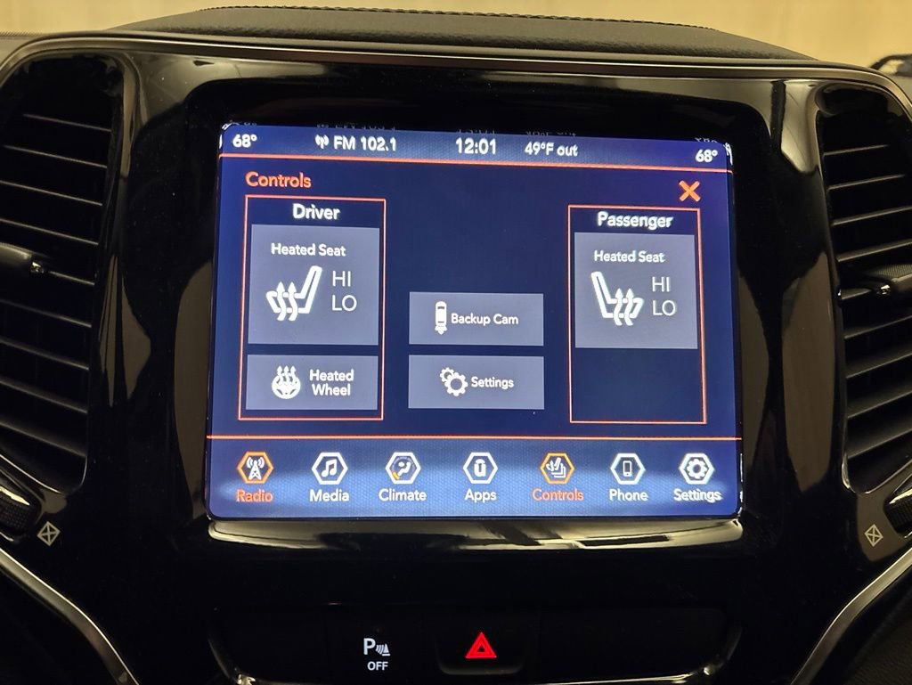 Used 2019 Jeep Cherokee Limited FWD image 21
