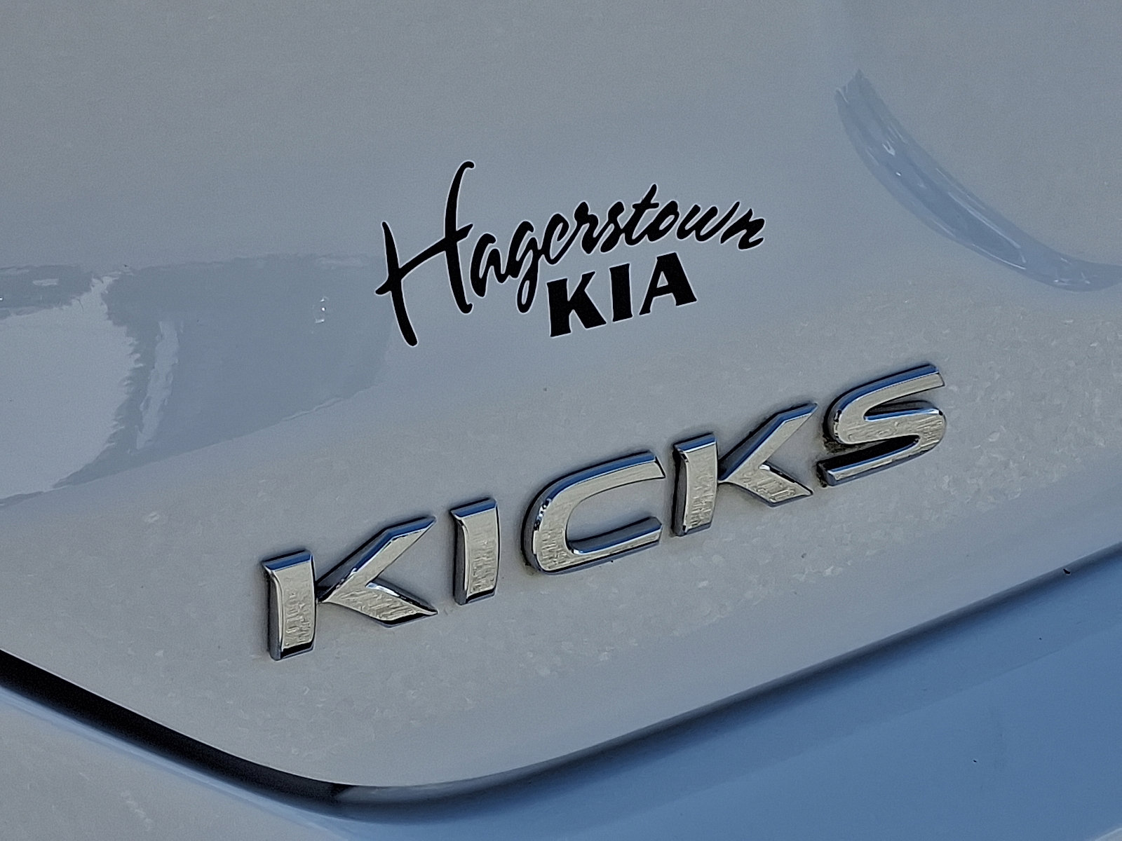 Used 2023 Nissan Kicks SR w/ SR Premium Package image 31