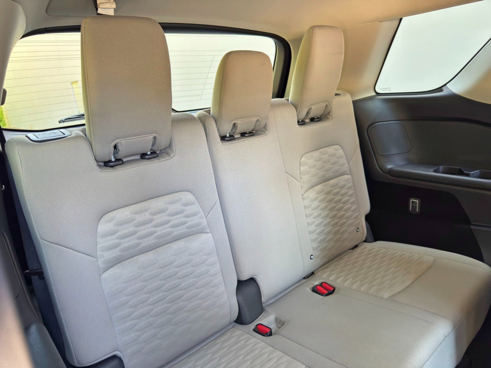 Used 2022 Nissan Pathfinder SV w/ SV Premium Package image 36