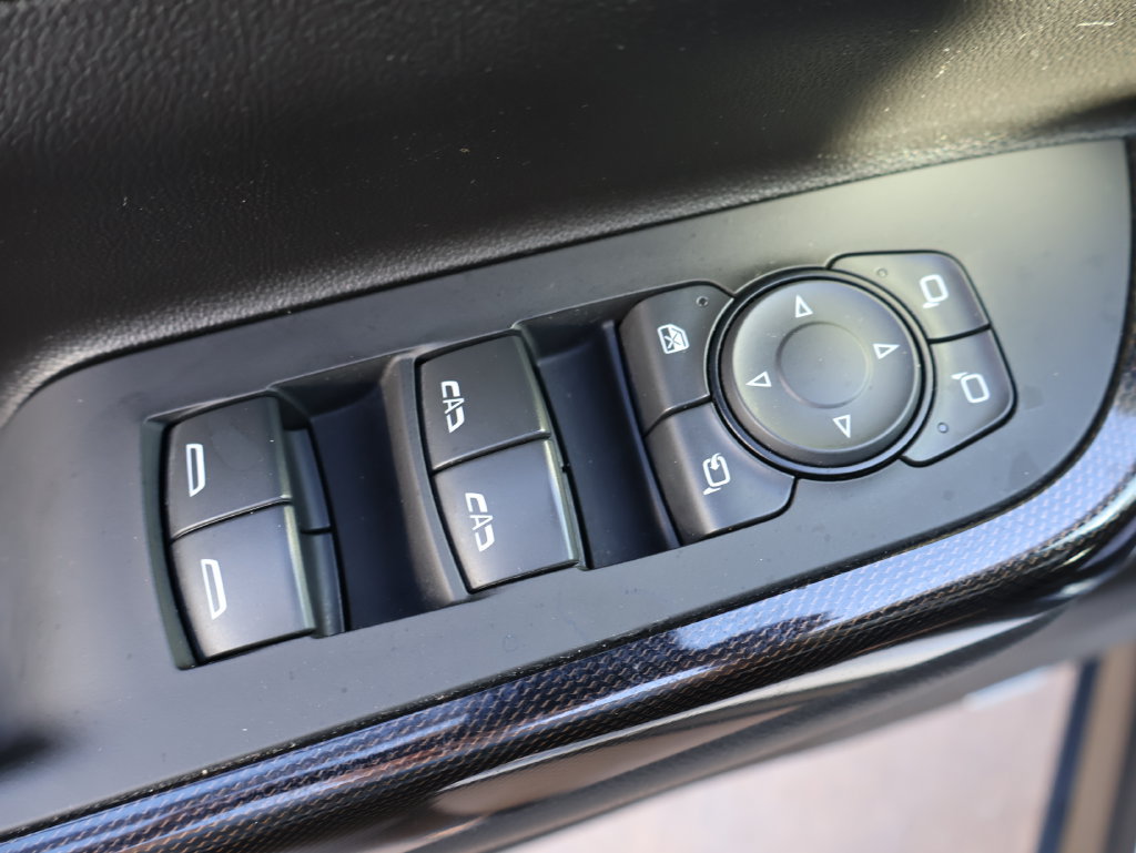 Used 2023 GMC Acadia AT4 w/ Technology Package AWD/4WD image 38