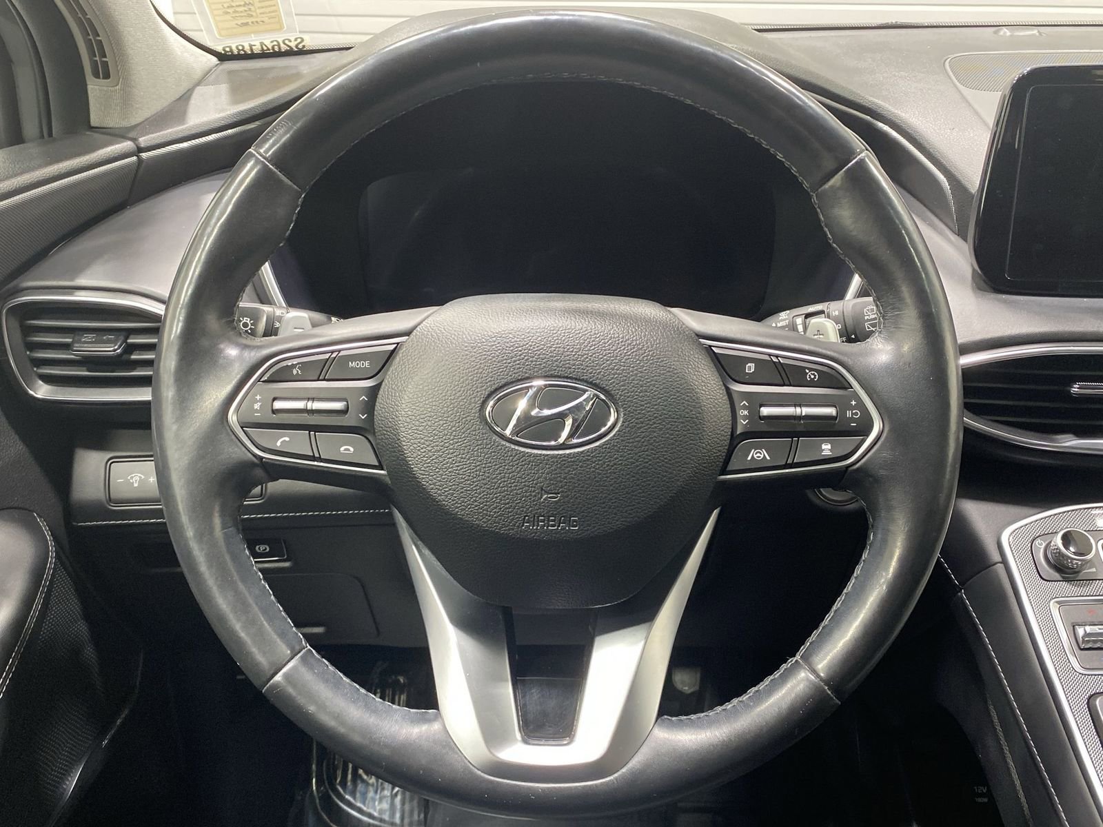 Used 2023 Hyundai Santa Fe Limited AWD/4WD image 14