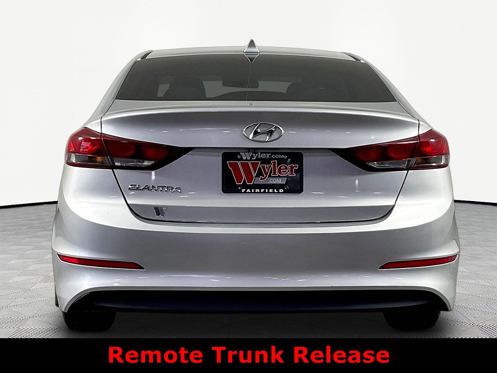 Used 2018 Hyundai Elantra SEL FWD image 5