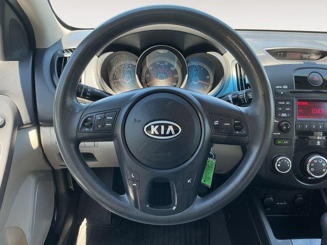 Used 2010 Kia Forte EX FWD image 12